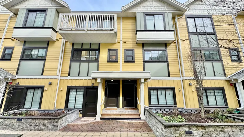 203 80 ELGIN STREET - photo 1 of 25