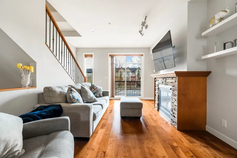 43 8068 207 STREET - photo 4 of 24