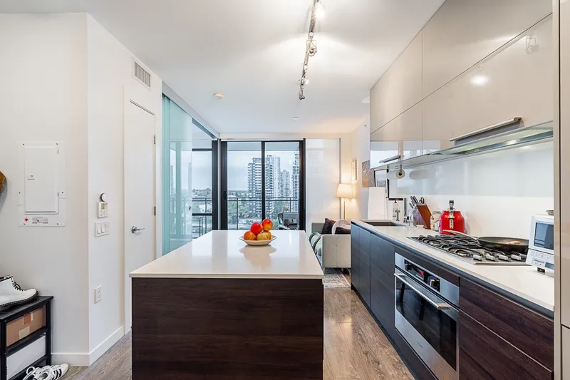 1507 2378 ALPHA AVENUE - photo 3 of 25