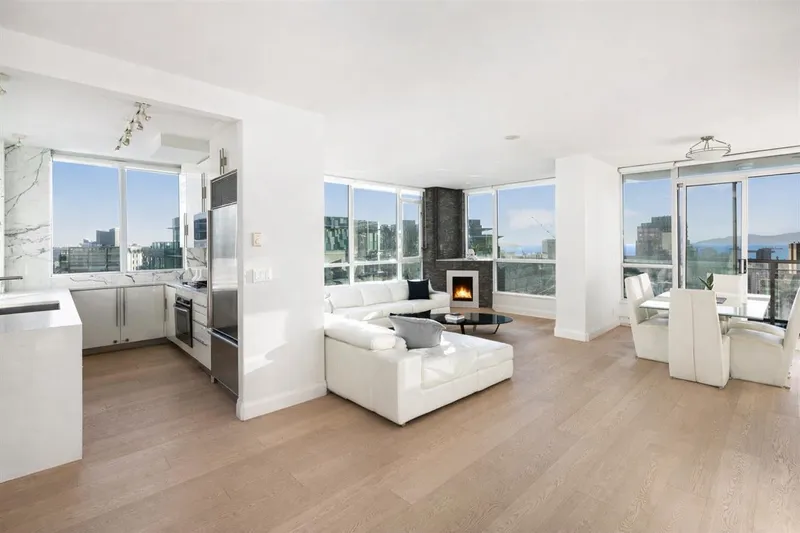 3501 1328 W PENDER STREET - photo 1 of 25