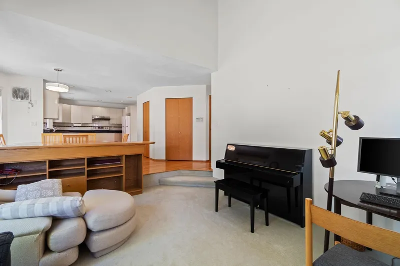 5275 MCKEE STREET - photo 4 of 25