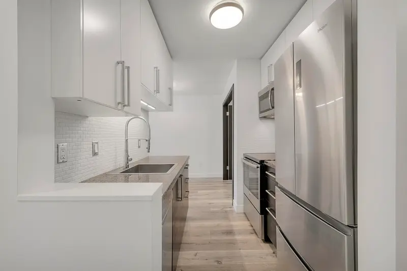 302 170 E 3RD STREET - photo 2 of 25