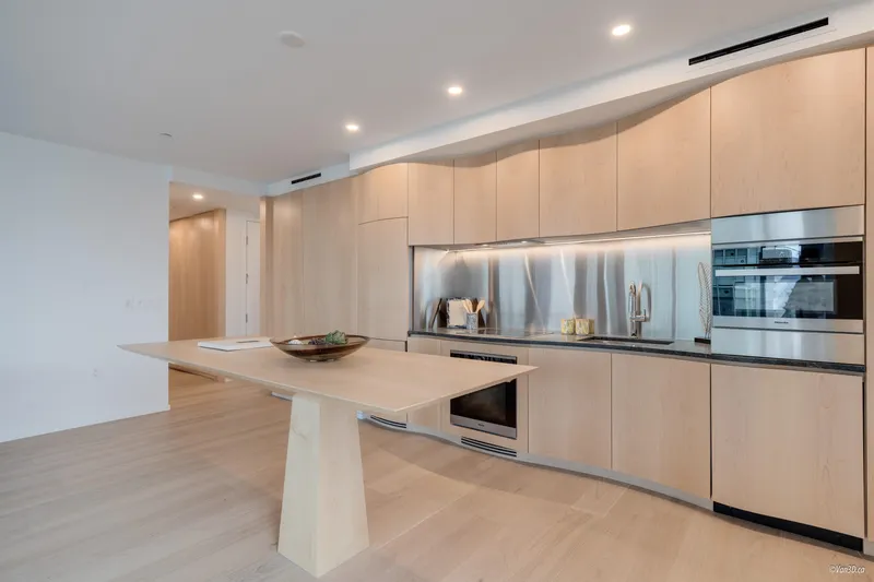 1302 1568 ALBERNI STREET - photo 3 of 15