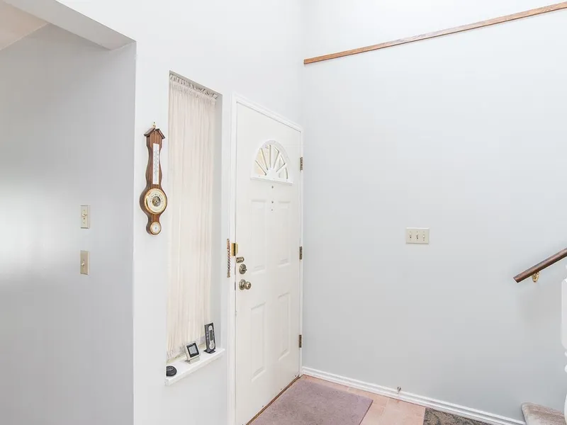 15773 97A AVENUE - photo 3 of 25