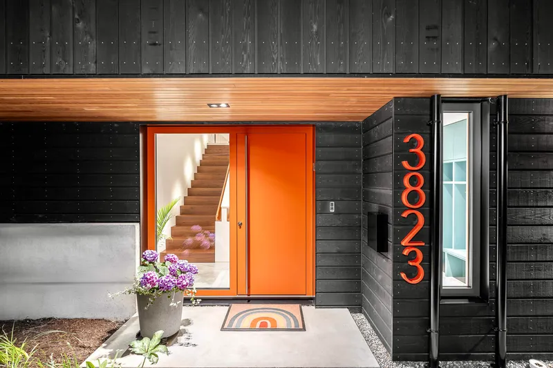 3823 BAYRIDGE AVENUE - photo 4 of 25