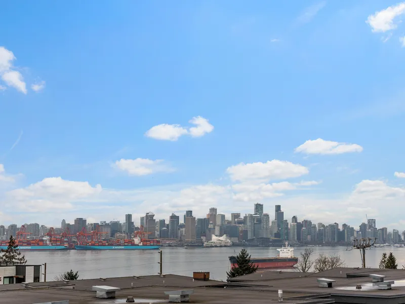 27 533 E 3RD STREET - photo 1 of 25