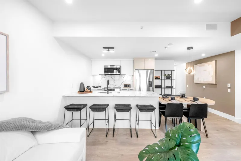 2069 E 1ST AVENUE - photo 2 of 25