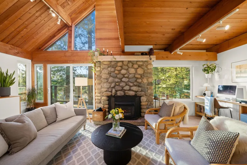 1616 ROXBURY ROAD - photo 1 of 25