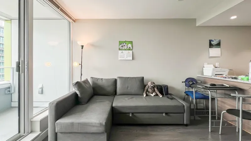 2705 488 SW MARINE DRIVE - photo 3 of 23