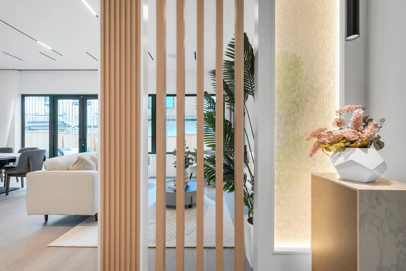 2 4023 W 18TH AVENUE - photo 1 of 25