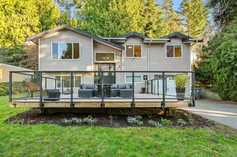 2722 BAYVIEW STREET - photo 1 of 25