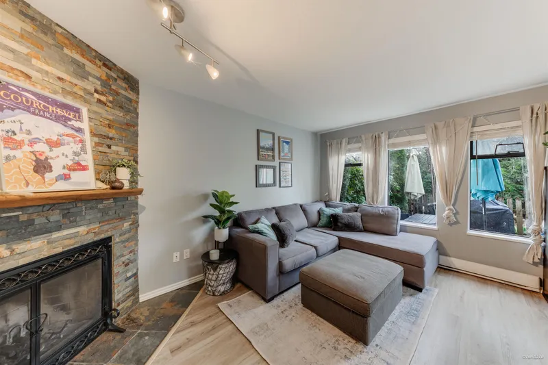 49 98 BEGIN STREET - photo 1 of 25