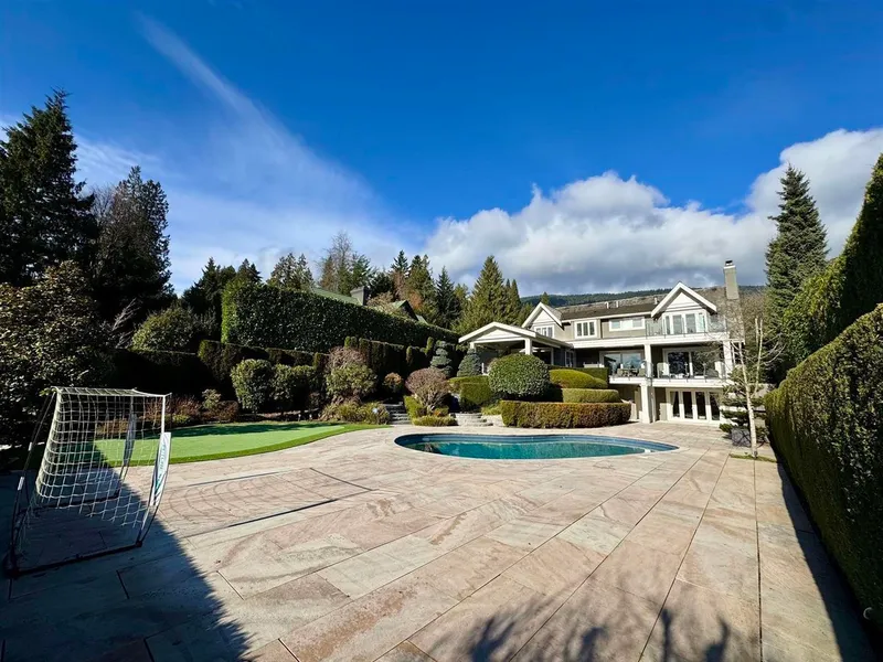 2920 MATHERS AVENUE - photo 2 of 25