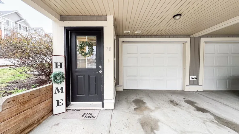 70 20831 70 AVENUE - photo 4 of 25