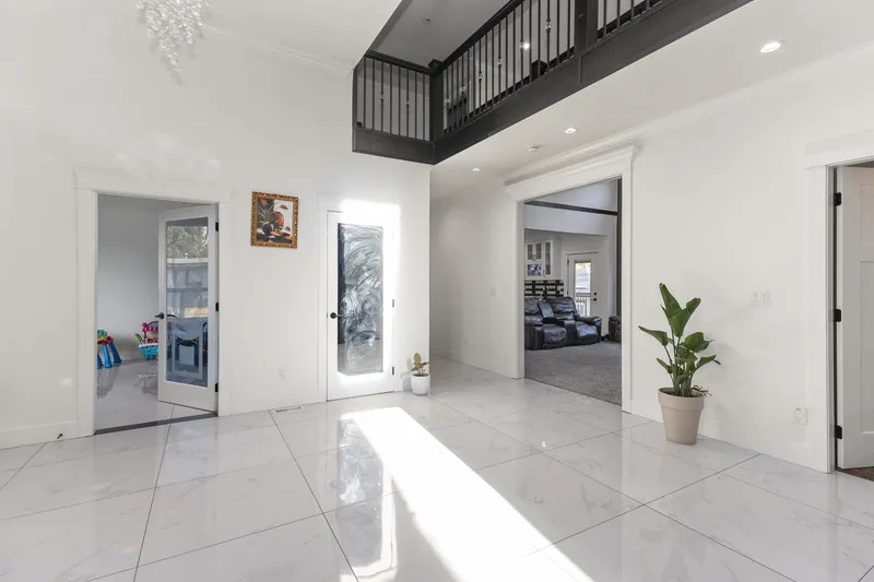 2018 VINEWOOD STREET - photo 3 of 25