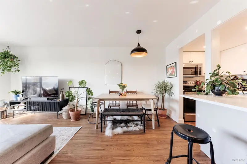 408 2215 DUNDAS STREET - photo 4 of 15