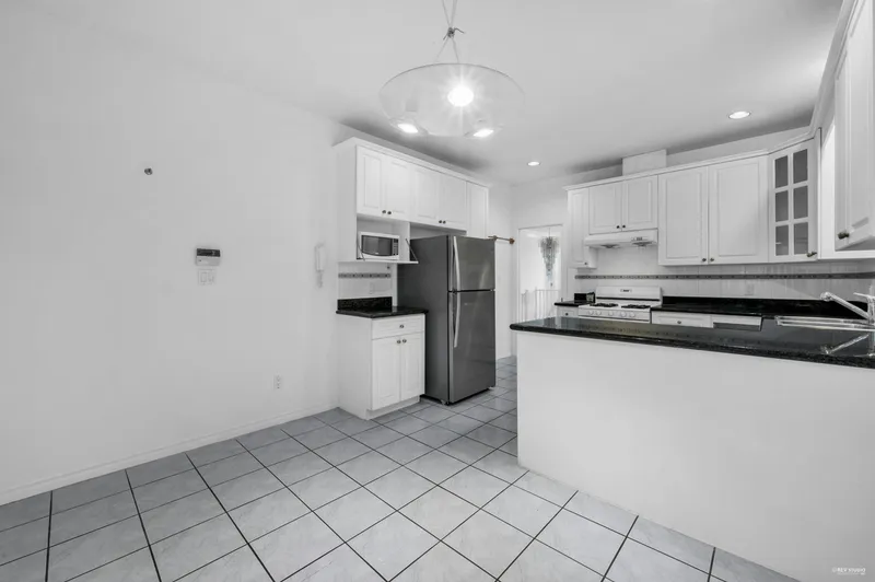 3190 GRANT STREET - photo 3 of 25