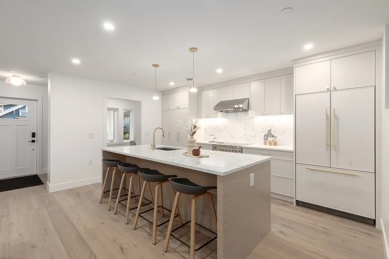 458 E 17TH AVENUE - photo 4 of 19