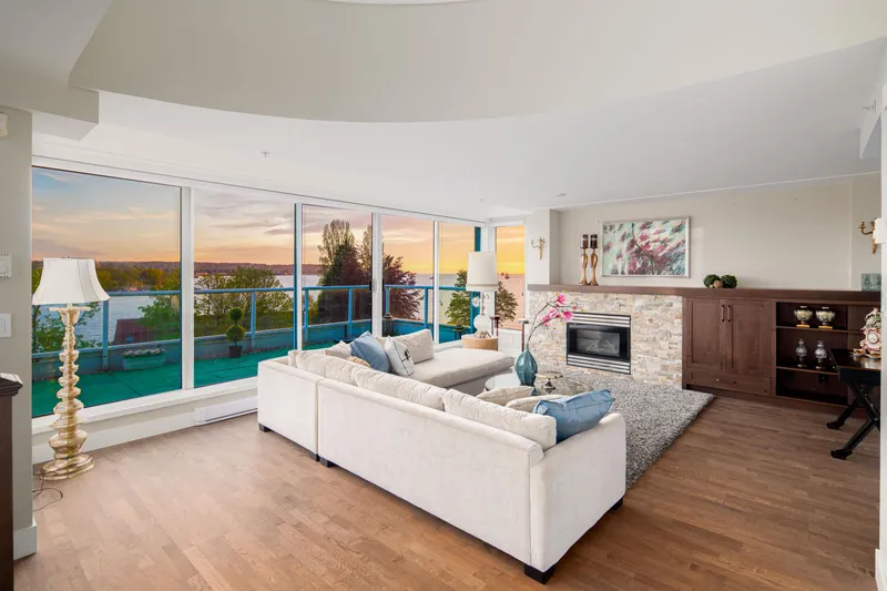 PH 1403 BEACH AVENUE - photo 4 of 25