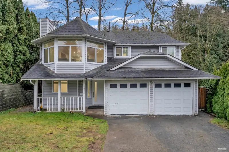 14306 77A AVENUE - photo 2 of 25