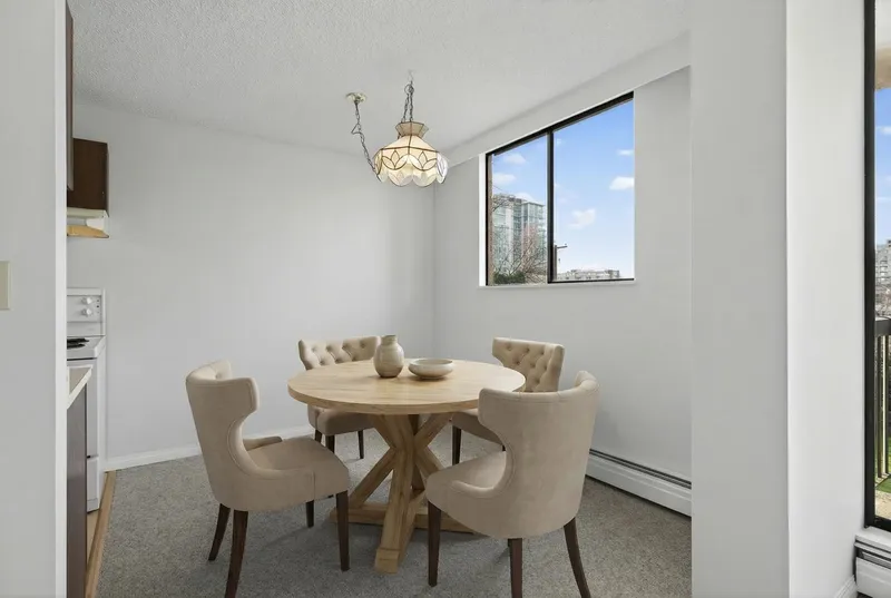 203 145 ST. GEORGES AVENUE - photo 4 of 25