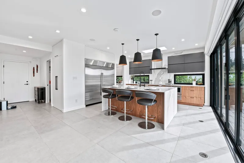 4275 CHELSEA CRESCENT - photo 4 of 19