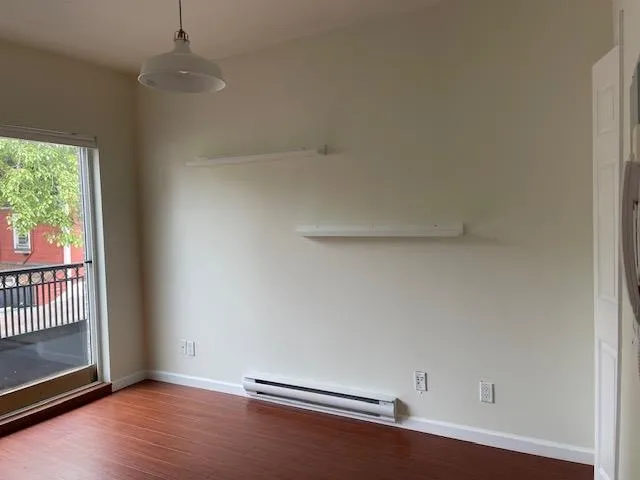 202 2817 CLARK DRIVE - photo 2 of 4