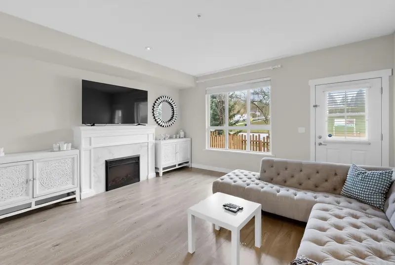 52 7157 210 STREET - photo 3 of 25