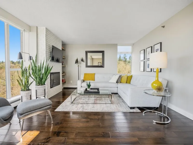 1107 3061 E KENT AVENUE NORTH - photo 2 of 25