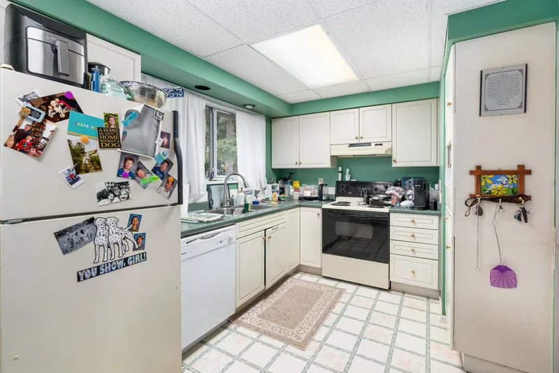 9580 SEACOTE ROAD - photo 4 of 13