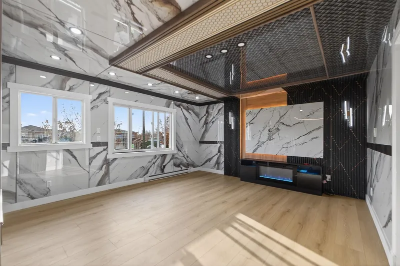 803 EWEN AVENUE - photo 4 of 25