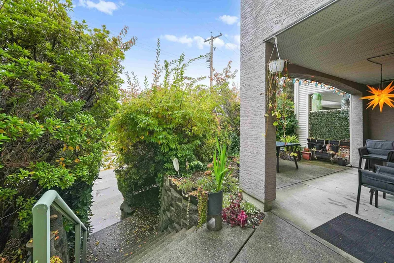 2 1383 BRUNETTE AVENUE - photo 2 of 25