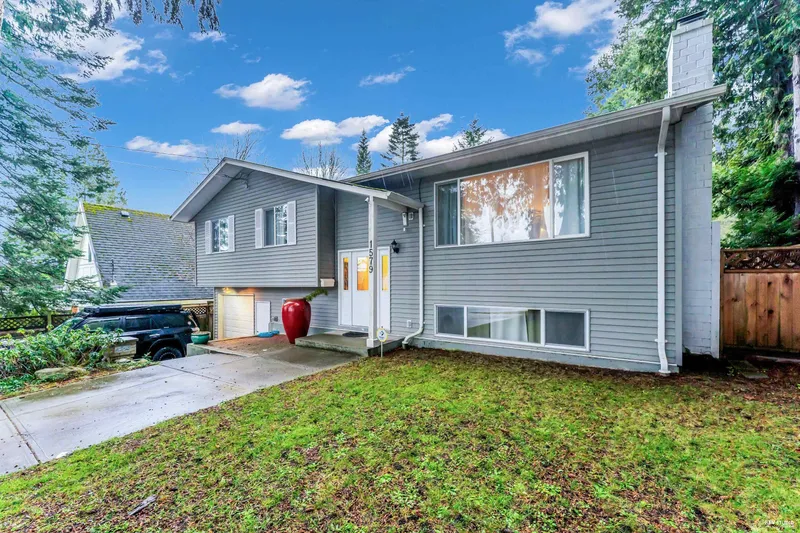 1579 136 STREET - photo 2 of 25