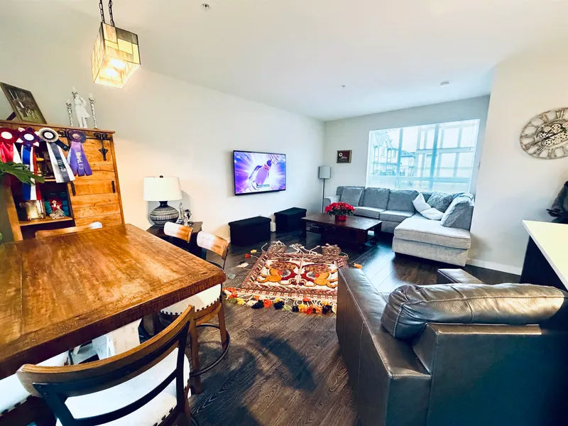 30 7848 209 STREET - photo 4 of 14