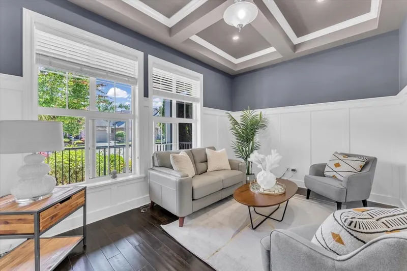 16261 25 AVENUE - photo 2 of 25