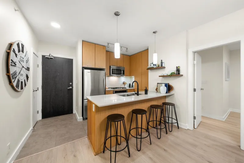 1902 301 CAPILANO ROAD - photo 4 of 25