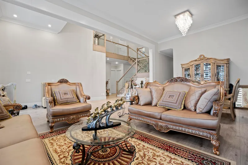 7615 148 STREET - photo 3 of 25