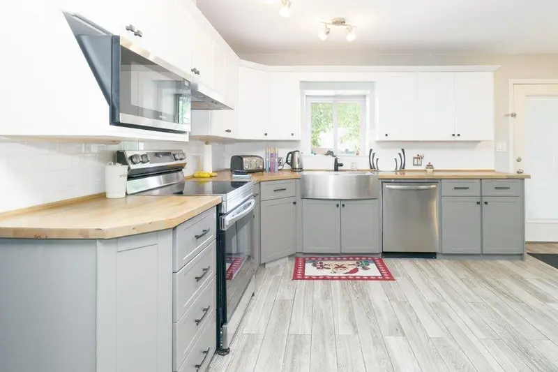 12060 208 STREET - photo 4 of 25