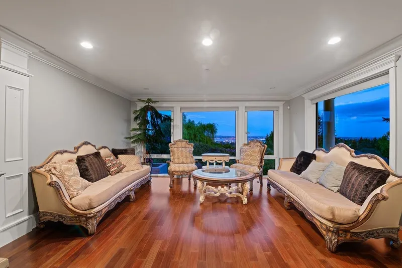 761 EYREMOUNT DRIVE - photo 3 of 25