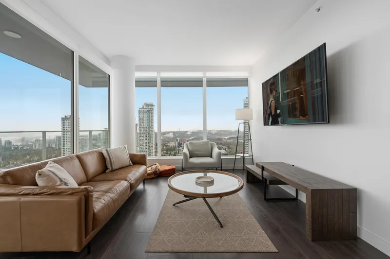 3206 567 CLARKE ROAD - photo 3 of 25