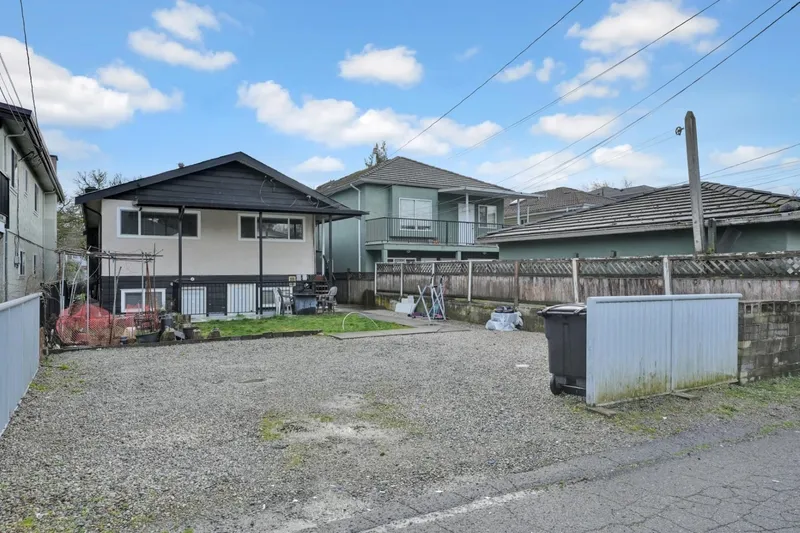 6805 SHERBROOKE STREET - photo 4 of 25