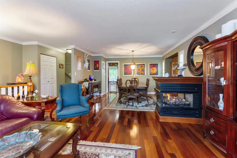 12193 LINDSAY PLACE - photo 4 of 25