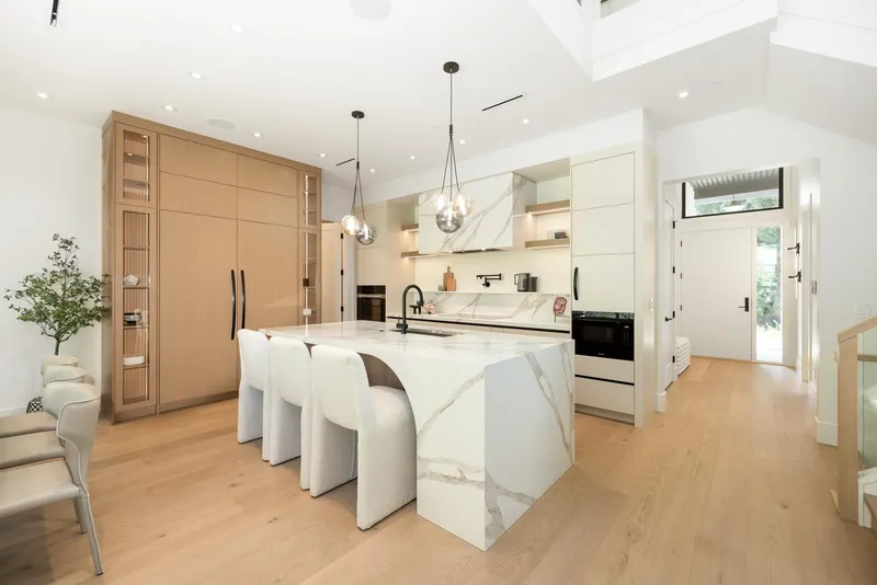 1385 19TH STREET - photo 4 of 25