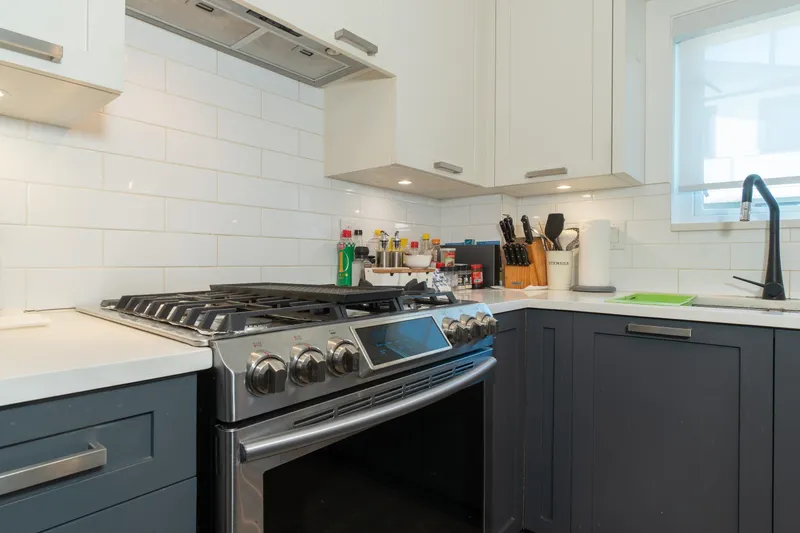 46 188 WOOD STREET - photo 4 of 25