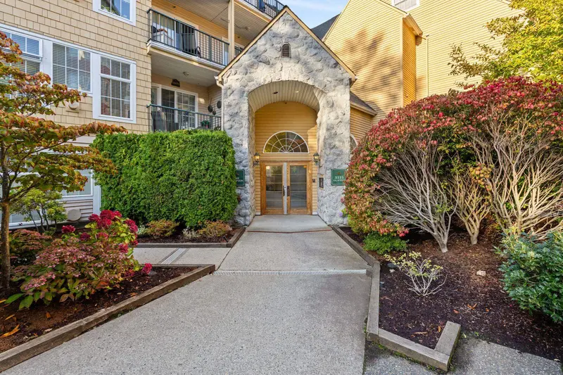 PH5 5555 13A AVENUE - photo 1 of 25