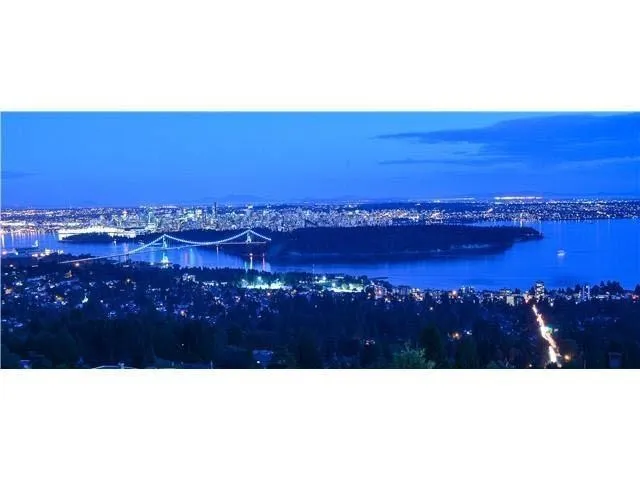 1359 WHITBY ROAD - photo 1 of 21