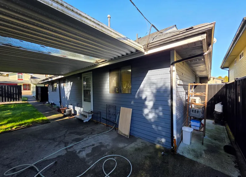 6524 133A STREET - photo 3 of 17