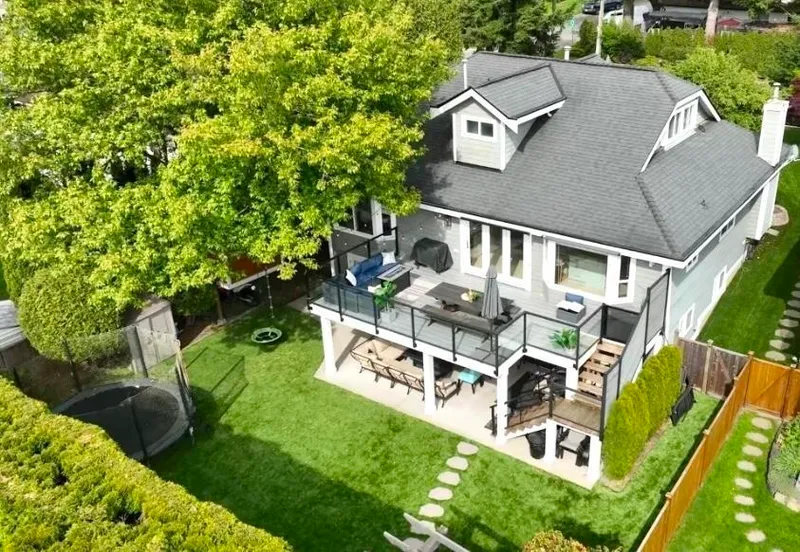 1033 164 STREET - photo 1 of 25