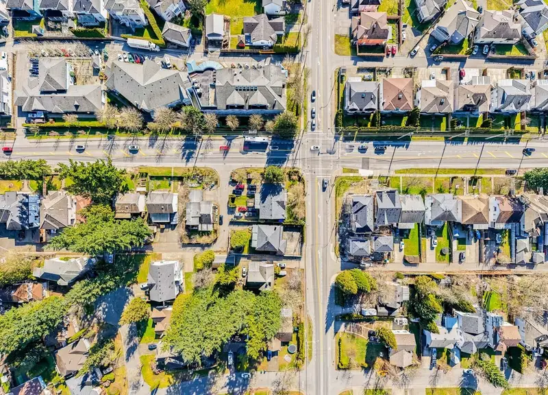 8412- 8414 156 STREET - photo 3 of 6