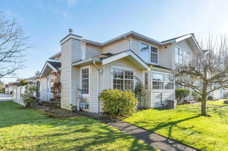 39 9168 FLEETWOOD WAY - photo 1 of 25